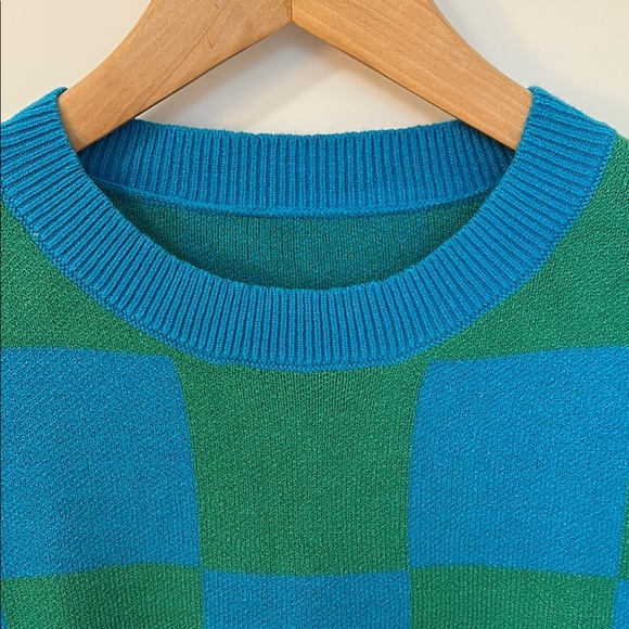 Women’s Crew Neck Short Sleeve Sweater - Blue and Green Checkered Top - Picture 5 of 8